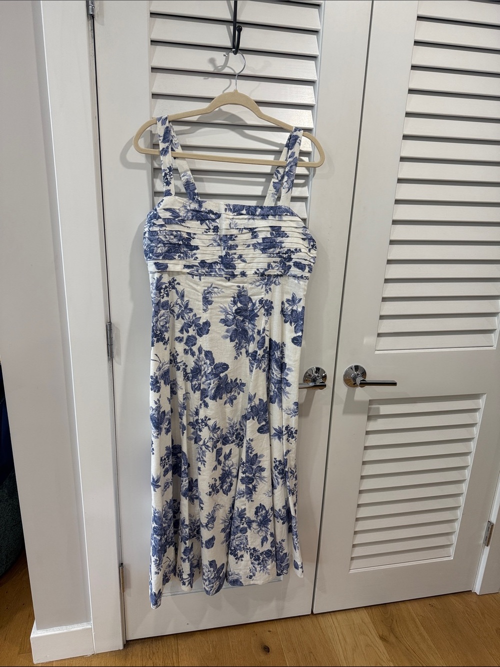 Abercrombie & Fitch White Midi Dress with Blue Floral Print